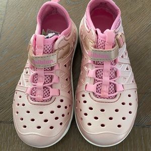 Stride rite phibian shoes